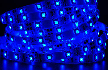 帶掛板復合板工作臺?靚鋼金屬復合板需注意的事項有哪些??健明迪